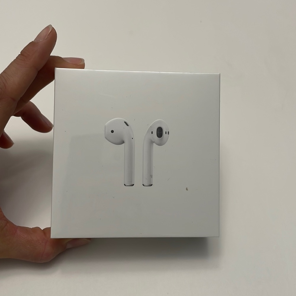AirPods